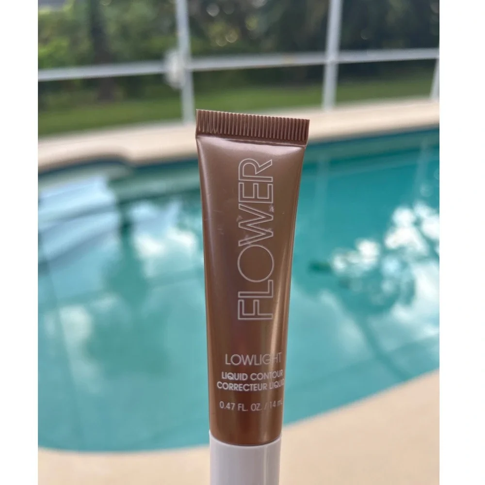 FLOWER Beauty Lowlight Liquid Contour Corrector Bronzer Makeup Light